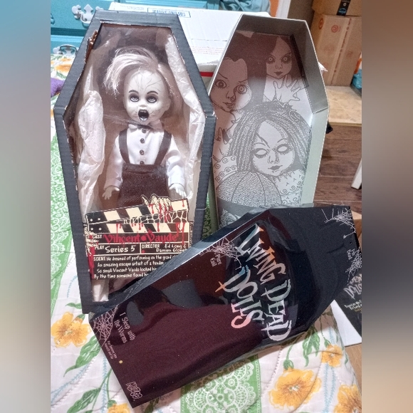 *VINTAGE* RARE Vincent Vaude Living Dead Doll like new - Picture 7 of 8